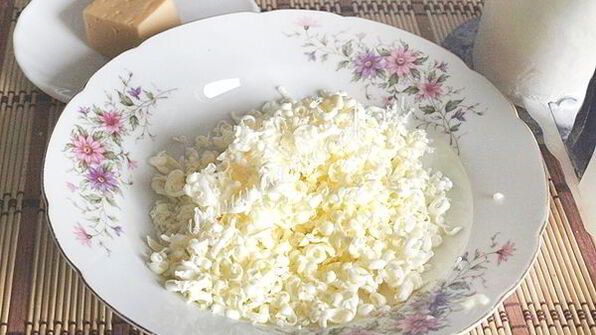 сырно-слоеный пирог с карамелизированными баклажанами