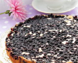 Сырный пирог с черникой