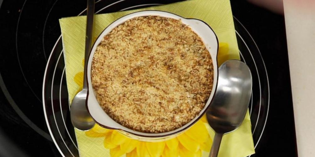 Рецепт утренний яблочный пирог с кокосовой корочкой