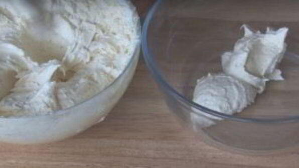 ванильно-мраморный бисквитный пирог