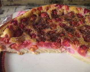 Вишневый пирог Клафути