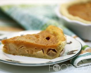 Яблочный пирог с карамелью