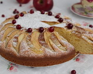 Яблочный пирог с кукурузной мукой