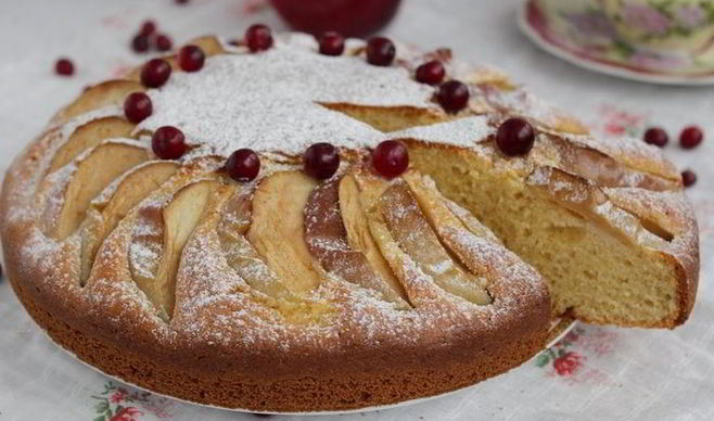 Яблочный пирог с кукурузной мукой