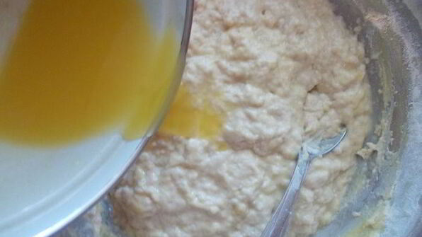 домашние пирожки с вишней и шелковицей