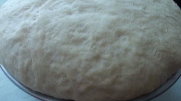 домашние пирожки с вишней и шелковицей