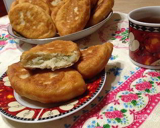 Дрожжевые пирожки с картофельной начинкой