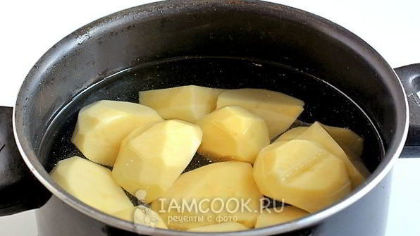 картофельные пирожки с капустой