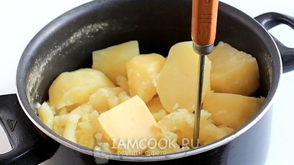 картофельные пирожки с капустой