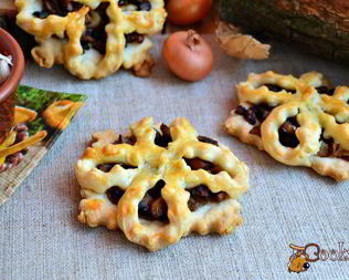 Хрустящие открытые пирожки-цветочки с грибами