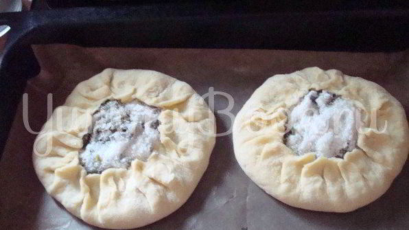 открытые пирожки с щавелем