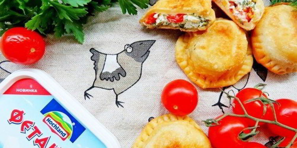 Рецепт пирожки-бомбочки с фетой, помидорами и зеленью