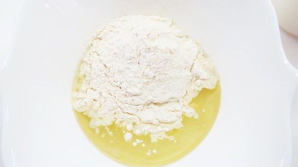 пирожки-бомбочки с фетой, помидорами и зеленью