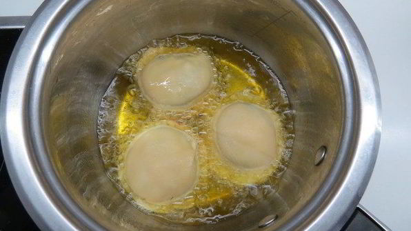 пирожки-бомбочки с фетой, помидорами и зеленью