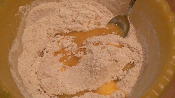 пирожки из муки с фаршем и творожным сыром