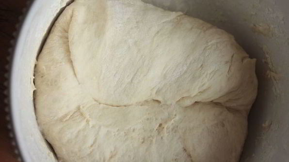 пирожки-лепестки с вишней и творогом