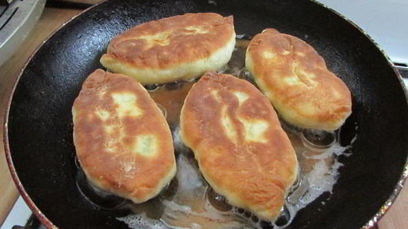 пирожки на сметанно-кефирном тесте