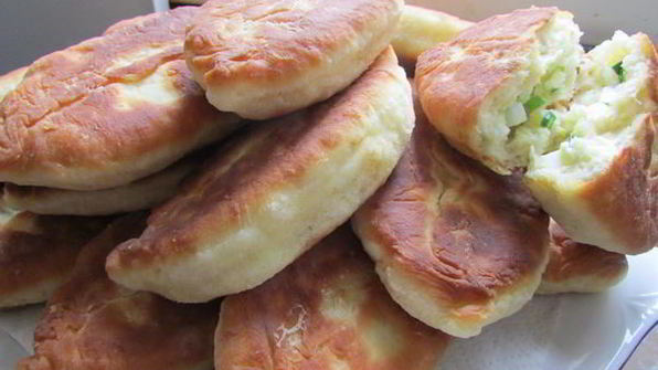 пирожки на сметанно-кефирном тесте