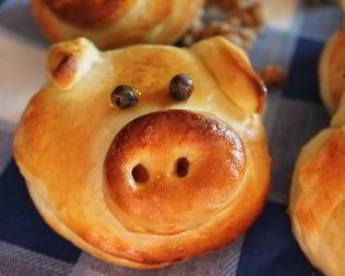 Пирожки с абрикосовым конфитюром