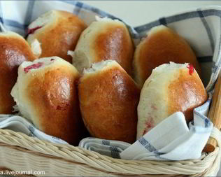 Пирожки с брусникой