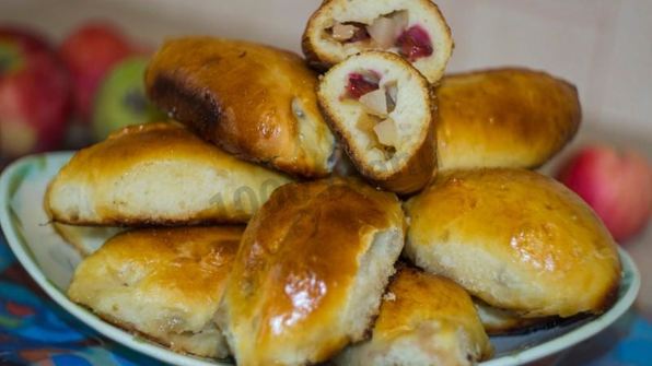 пирожки с фруктами в духовке