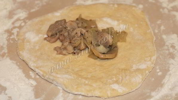 пирожки с курицей и грибами