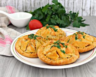 Пирожки с курицей и картошкой в духовке