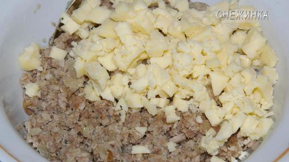 пирожки с мясом и капустой, и пирожковый дракон