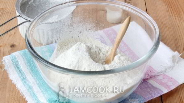 пирожки с перепелиными яйцами