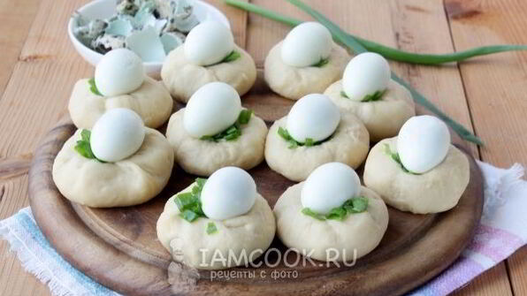 пирожки с перепелиными яйцами