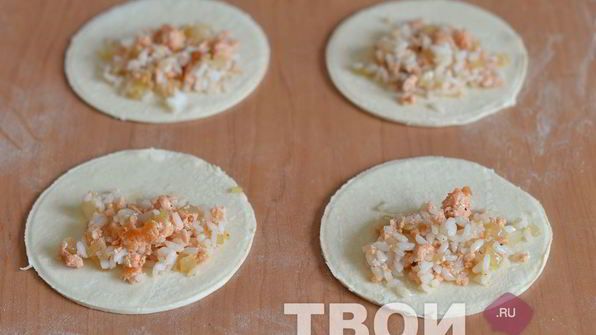 пирожки с рисом и семгой