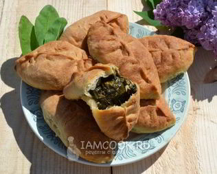 Пирожки с щавелем в духовке