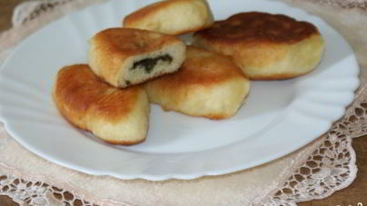Пирожки с щавелем жареные