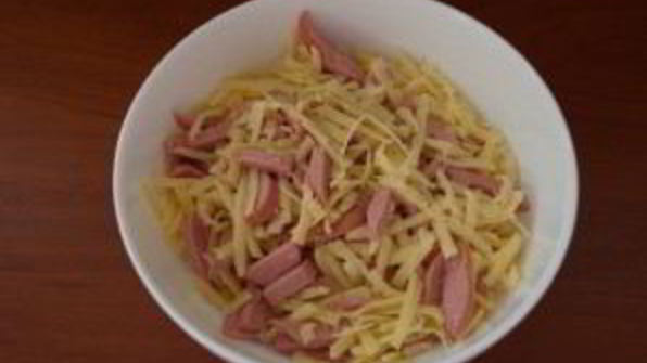 пирожки с сосисками и сыром