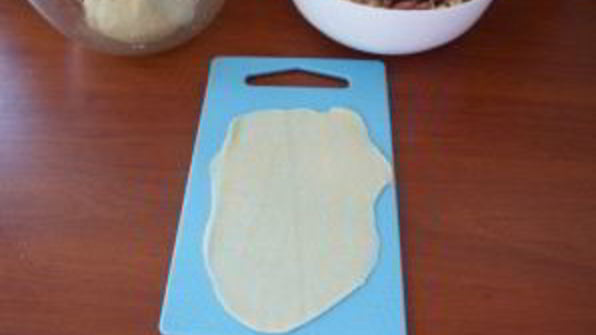 пирожки с сосисками и сыром