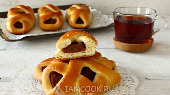 пирожки с сушеными яблоками