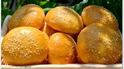 Пирожки с творогом и изюмом