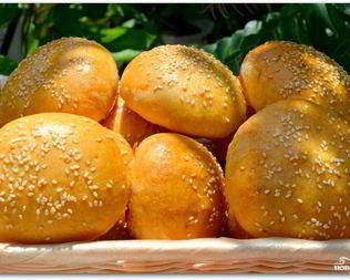 Пирожки с творогом и изюмом