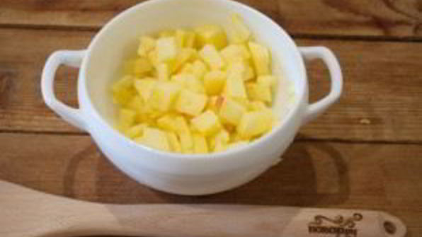 пирожки с яблоком из дрожжевого теста