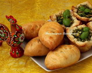 Пирожки с яйцом и пряной зеленью