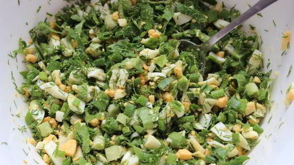 пирожки с яйцом и пряной зеленью