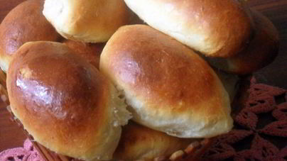 Пирожки с зеленым луком и яйцом