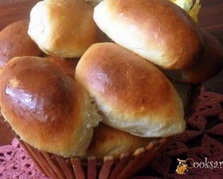 Пирожки с зеленым луком и яйцом