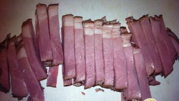 пирожки слоеные с ветчиной, сыром и луком