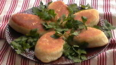 Пирожки Зимние с домашним паштетом и картофелем