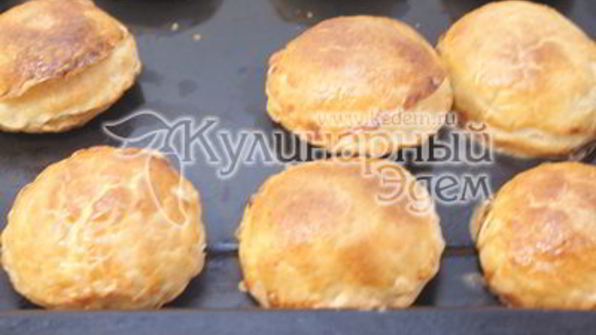 рождественские пирожки с грибами и курицей