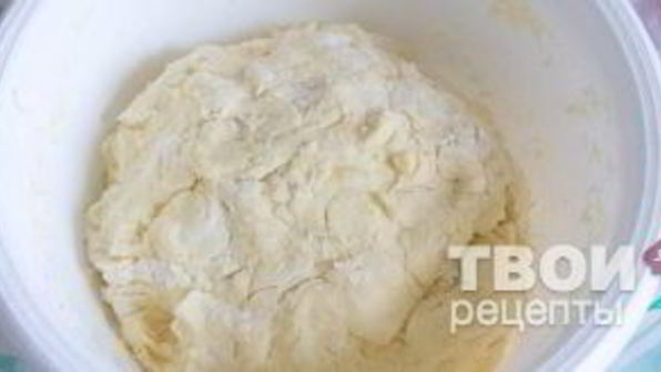 слоеные пирожки с мясом