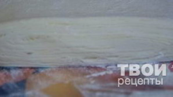 слоеные пирожки с мясом