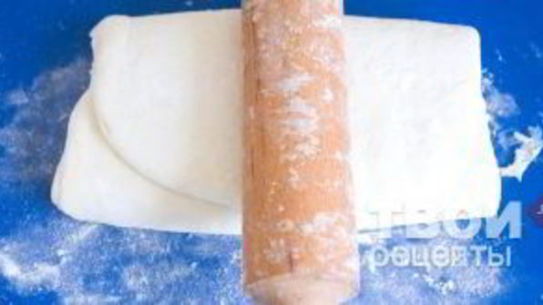 слоеные пирожки с мясом