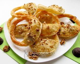 Слоеные пирожки Сумочки